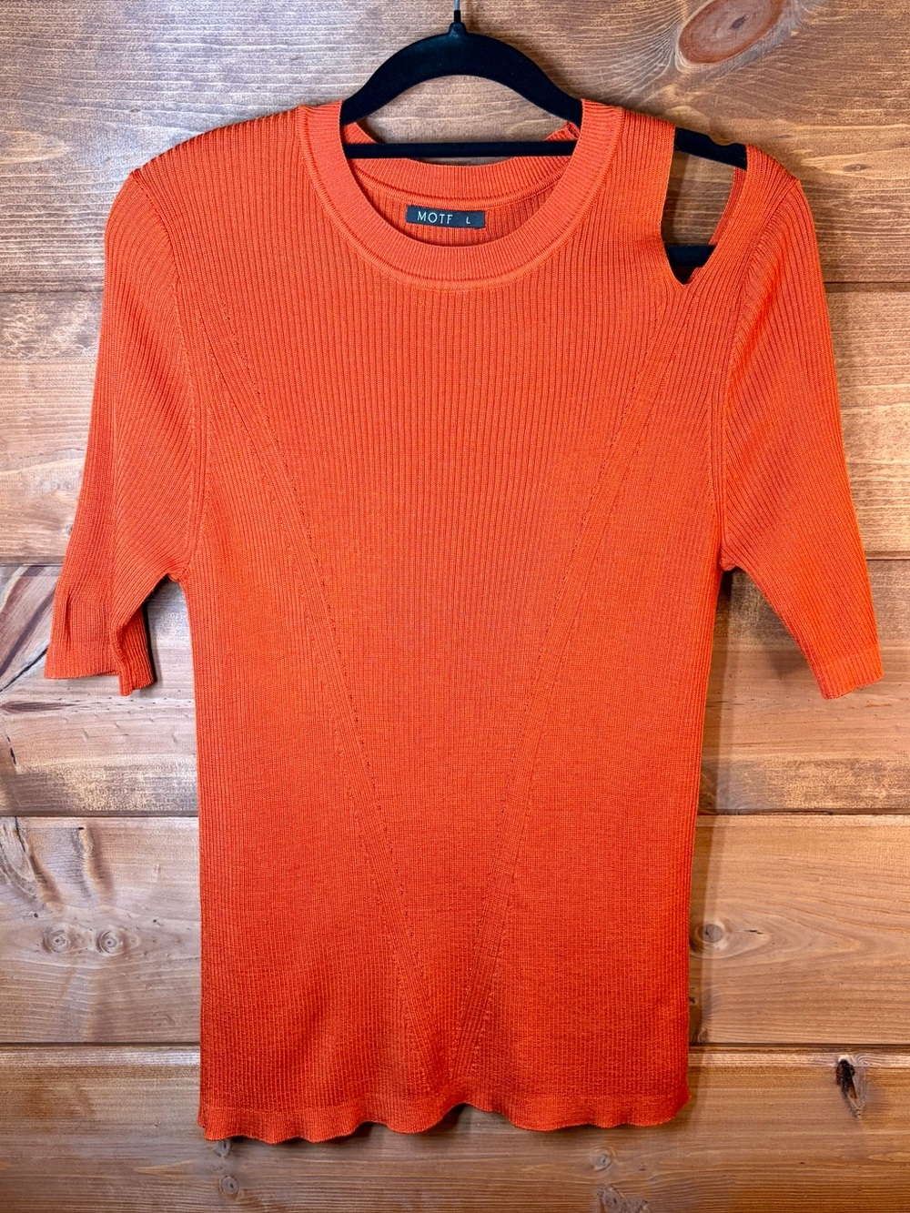 MOTF Orange Ribbed Short-Sleeve Scoop Neck Sweater with Shoulder Cutout Size L 💕
